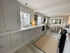 Photo 19- click for photo gallery